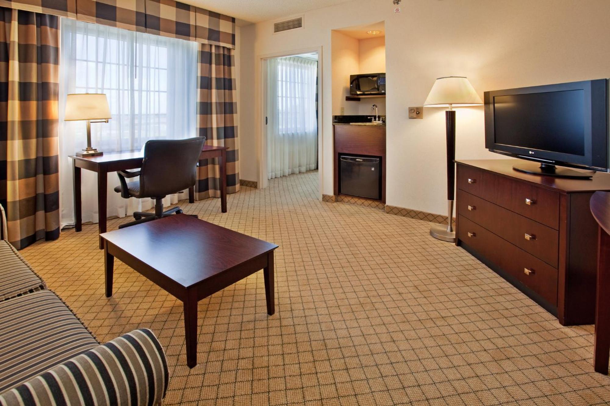 Holiday Inn & Suites Springfield-I-44 By Ihg Exterior photo